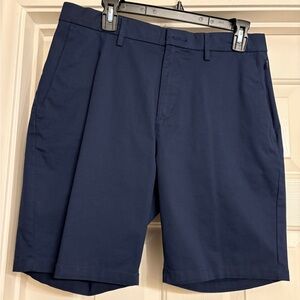 Men’s Old Navy navy blue shorts